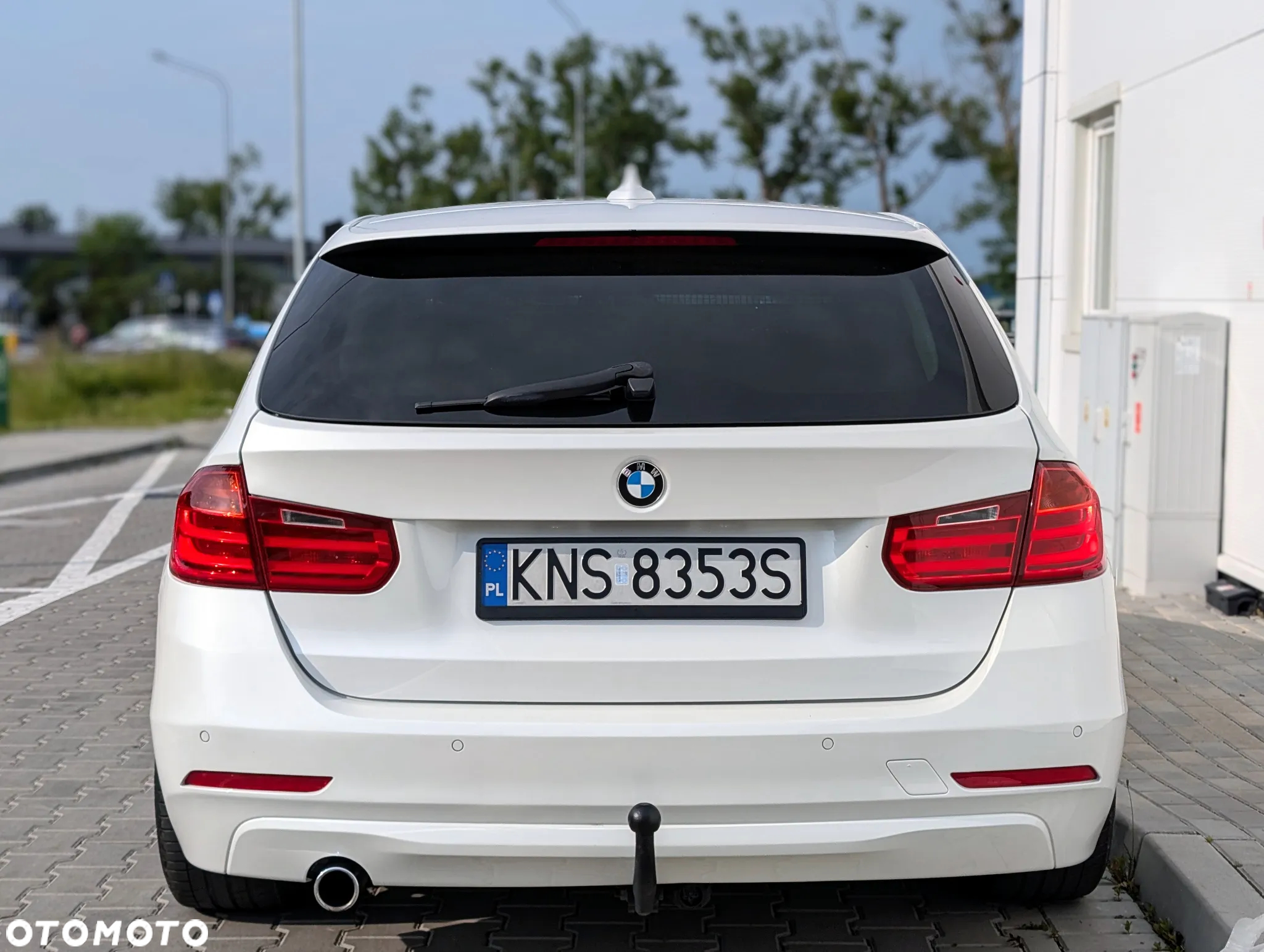 BMW Seria 3 320d DPF Touring Edition Exclusive - 9