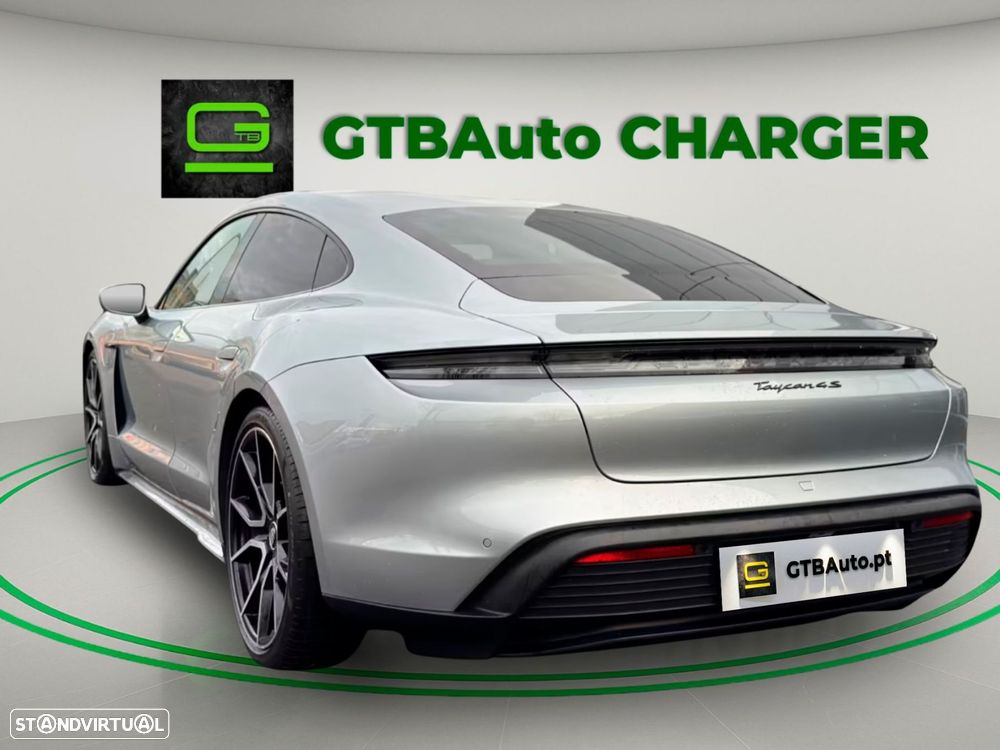 Porsche Taycan - 21