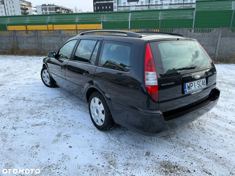 Ford Mondeo 2.0 TDCi Ghia - 14