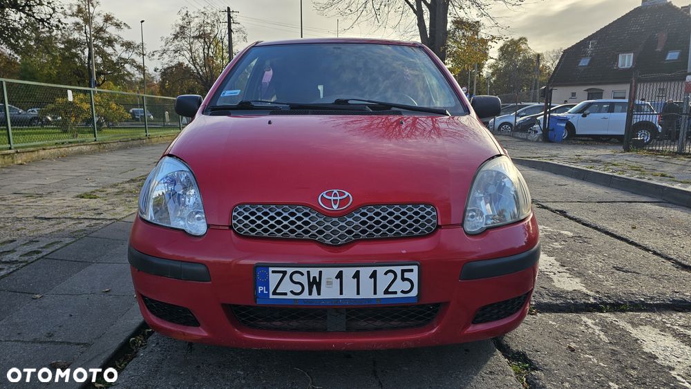 Toyota Yaris 2005 photo 2