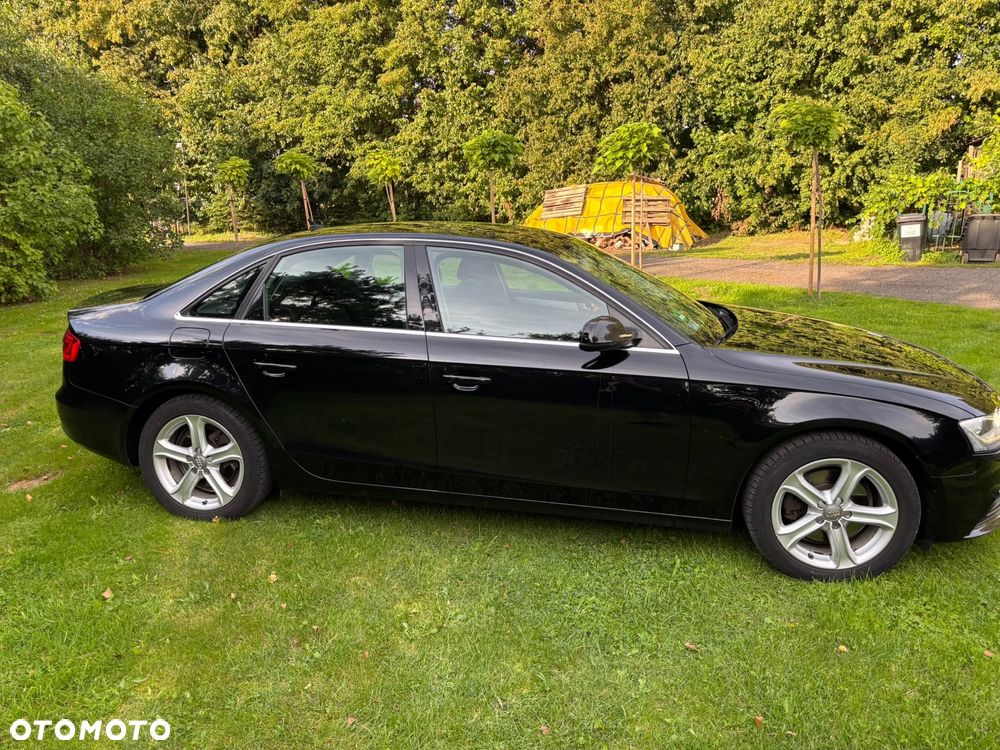 Audi A4 Limousine - 7
