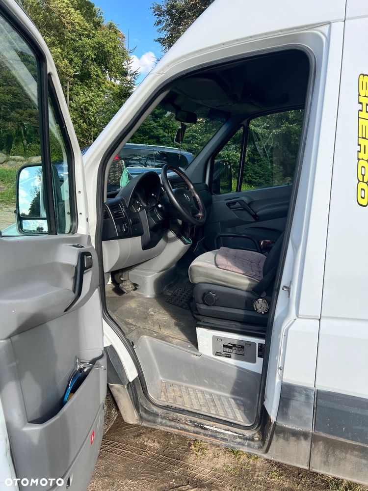 Mercedes-Benz Sprinter - 4