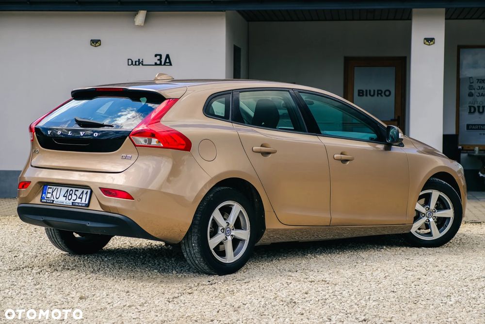 Volvo V40 D2 - 13