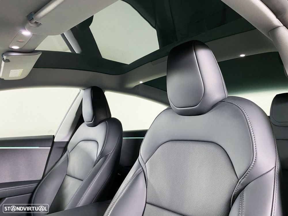 Tesla Model 3 Tração Traseira Standard - 18