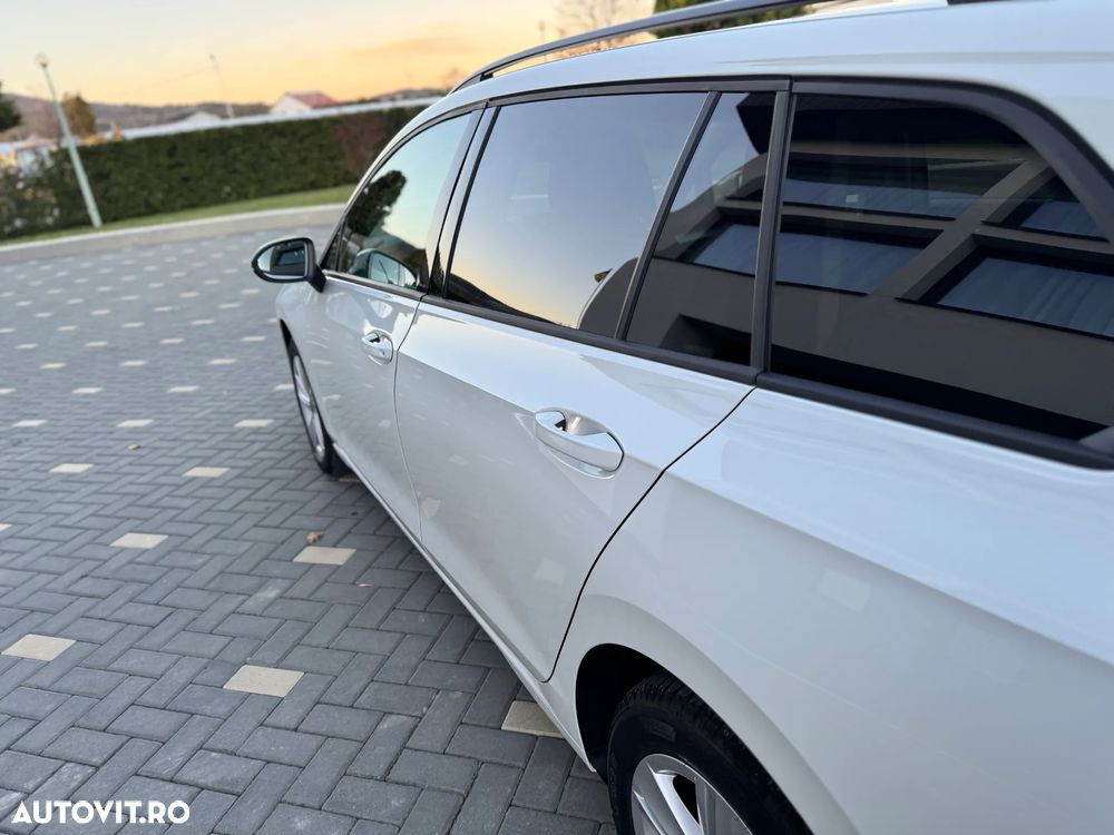 Volkswagen Golf 2.0 TDI Life - 13