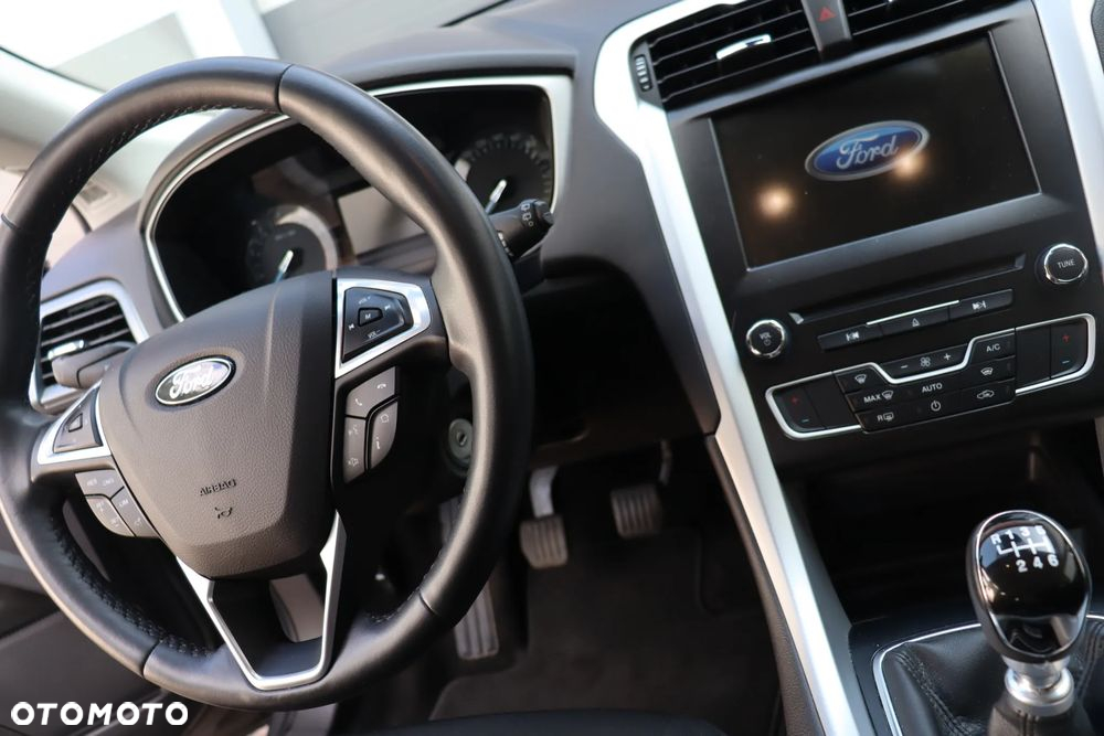 Ford Mondeo 1.5 EcoBoost Trend - 19