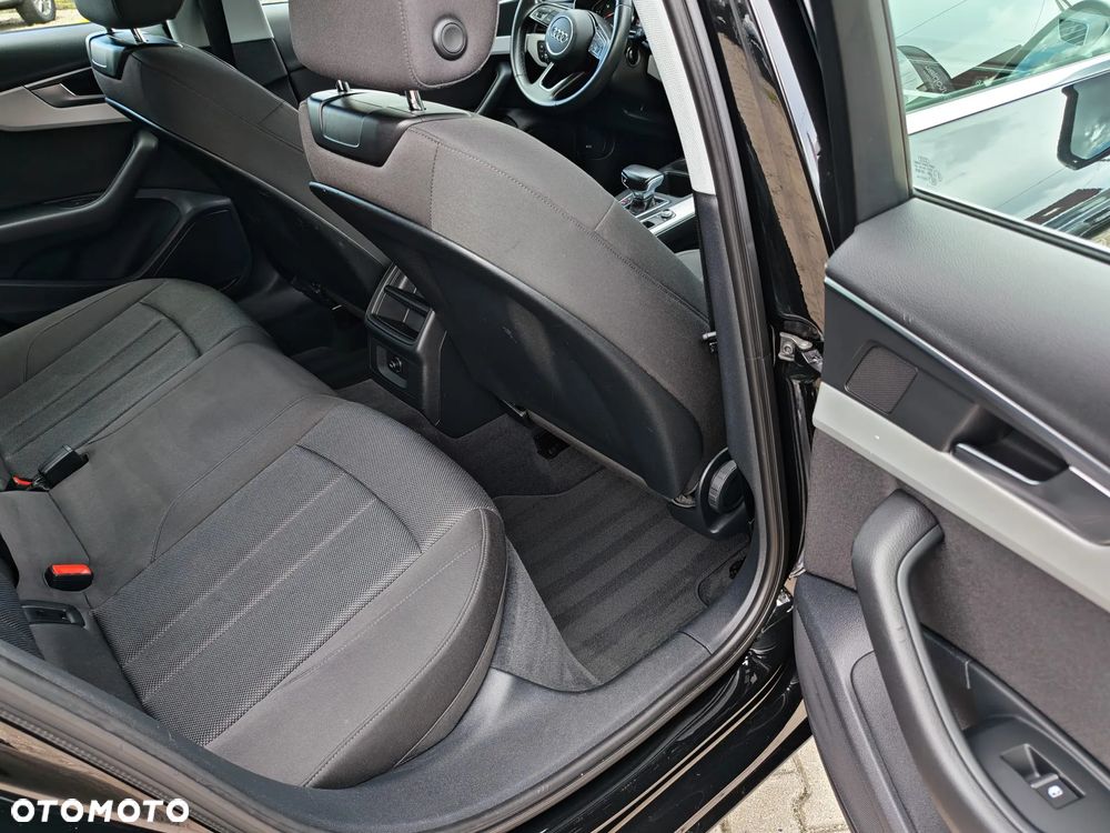 Audi A4 Avant - 26