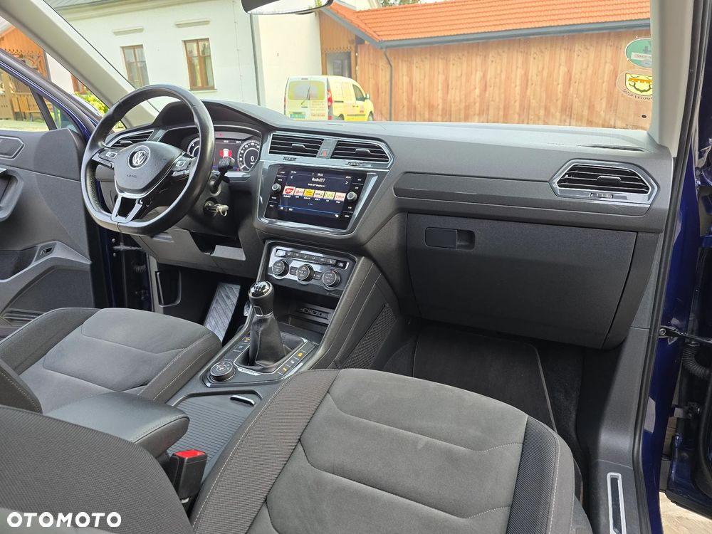 Volkswagen Tiguan 2.0 TDI SCR R-Line - 12