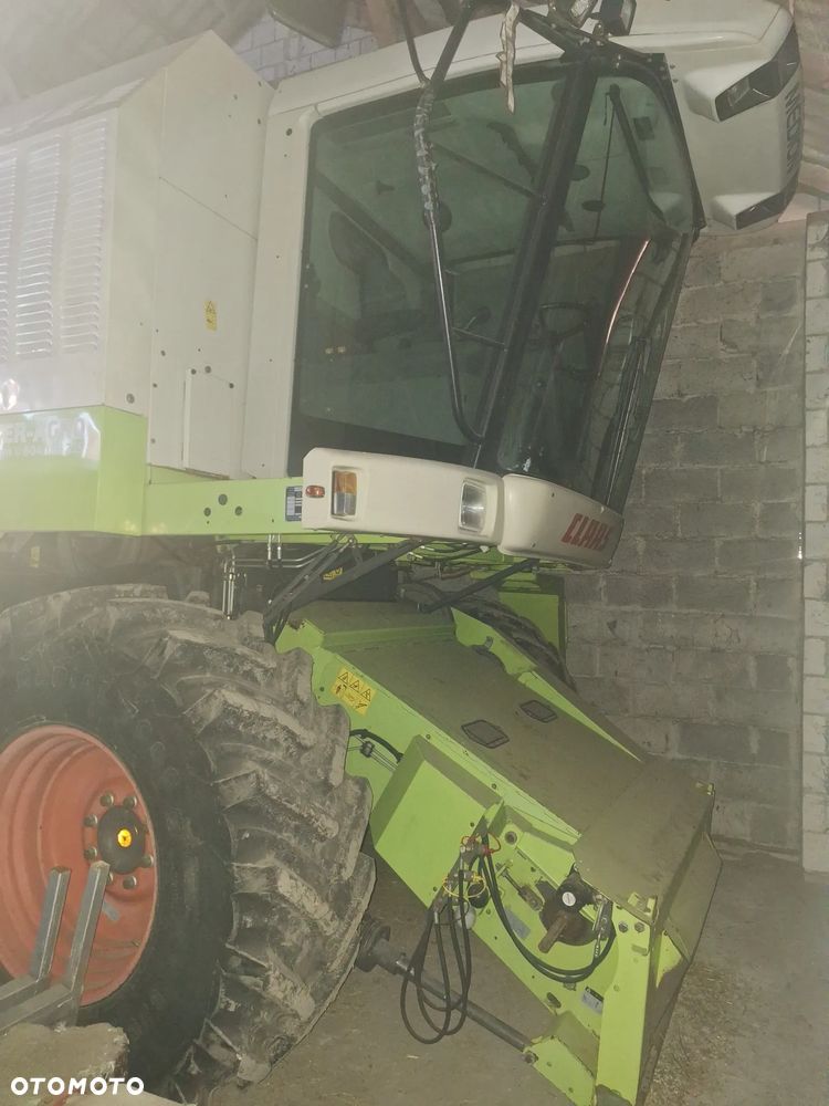 Claas Medion 310 - 10