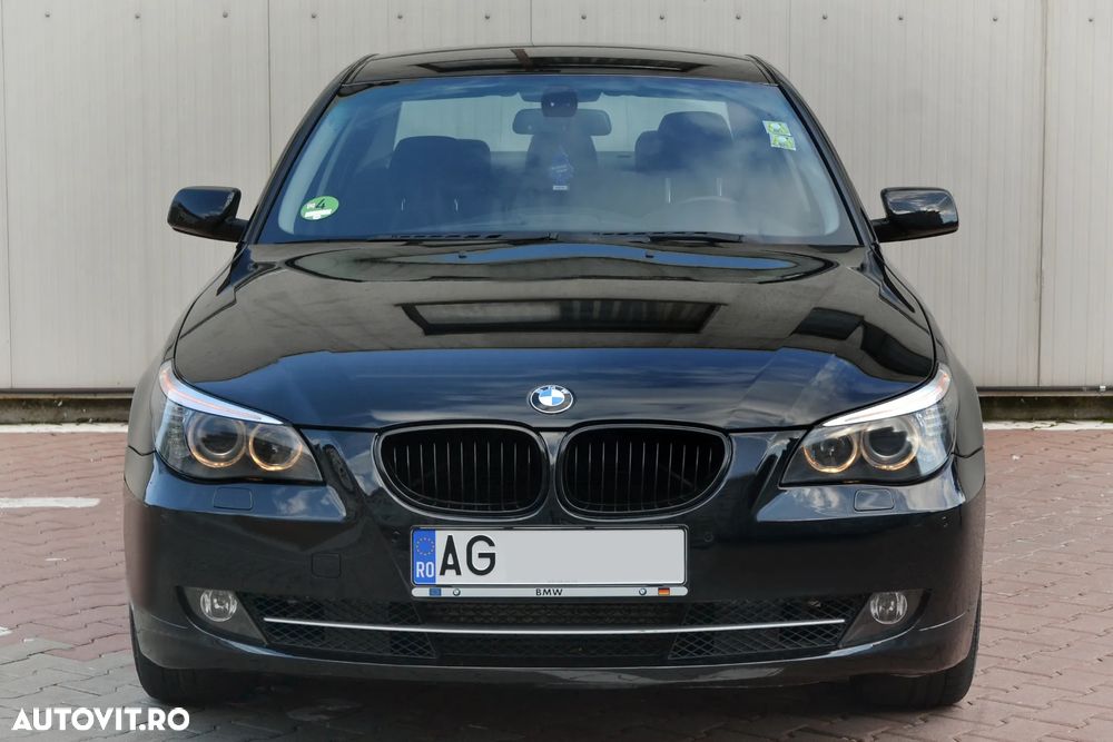 BMW Seria 5 520d Touring - 9