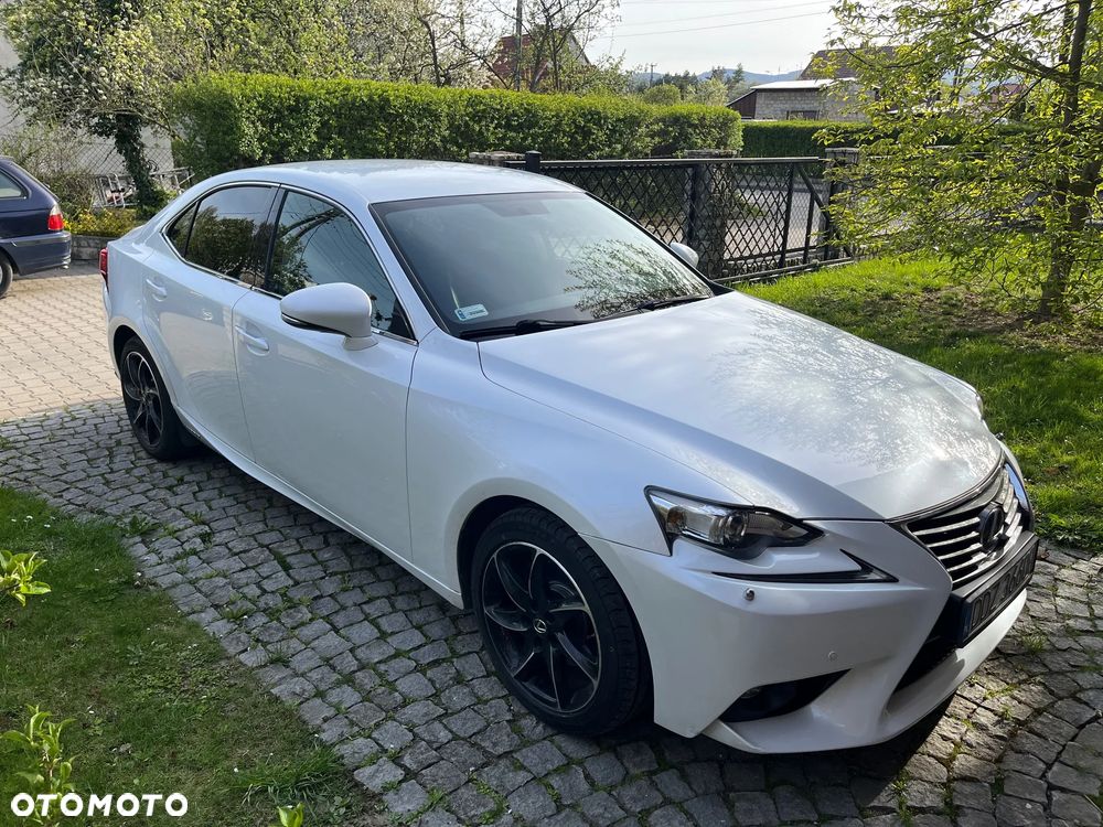 Lexus IS 300h Elite - 5