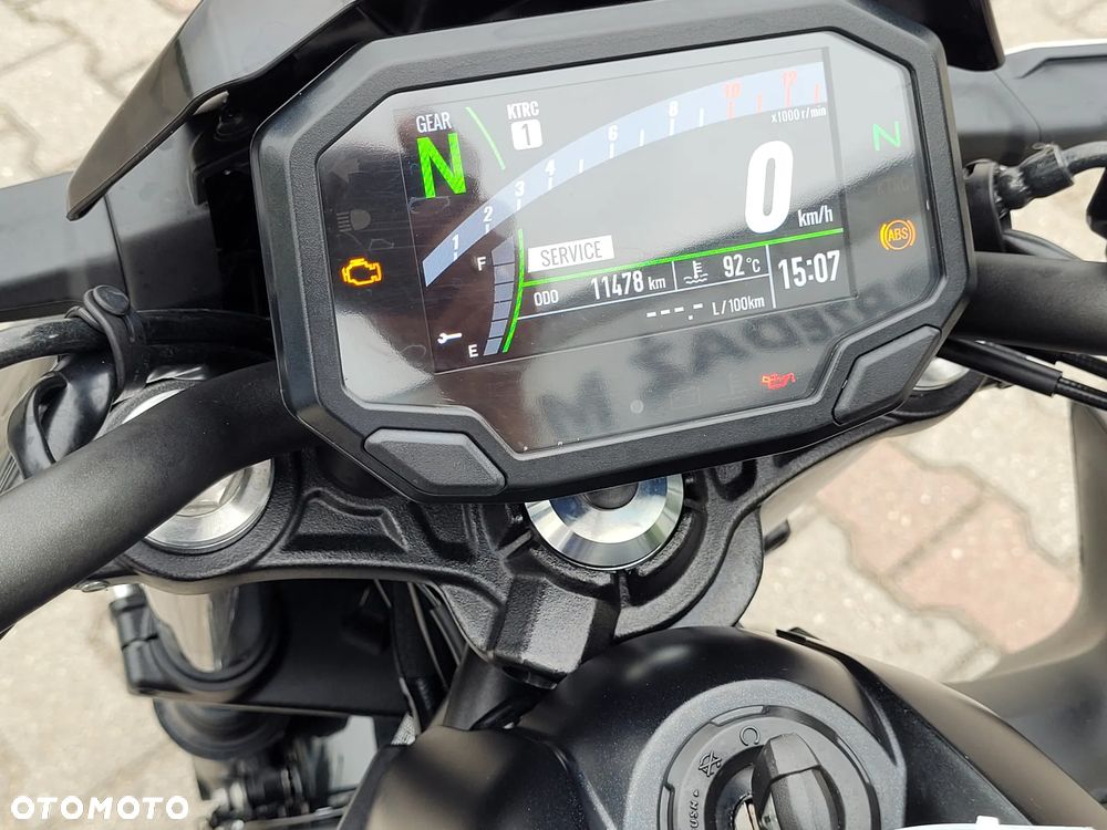 Kawasaki Z 650 - 25