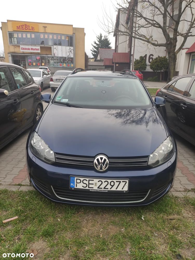 Volkswagen Golf - 6