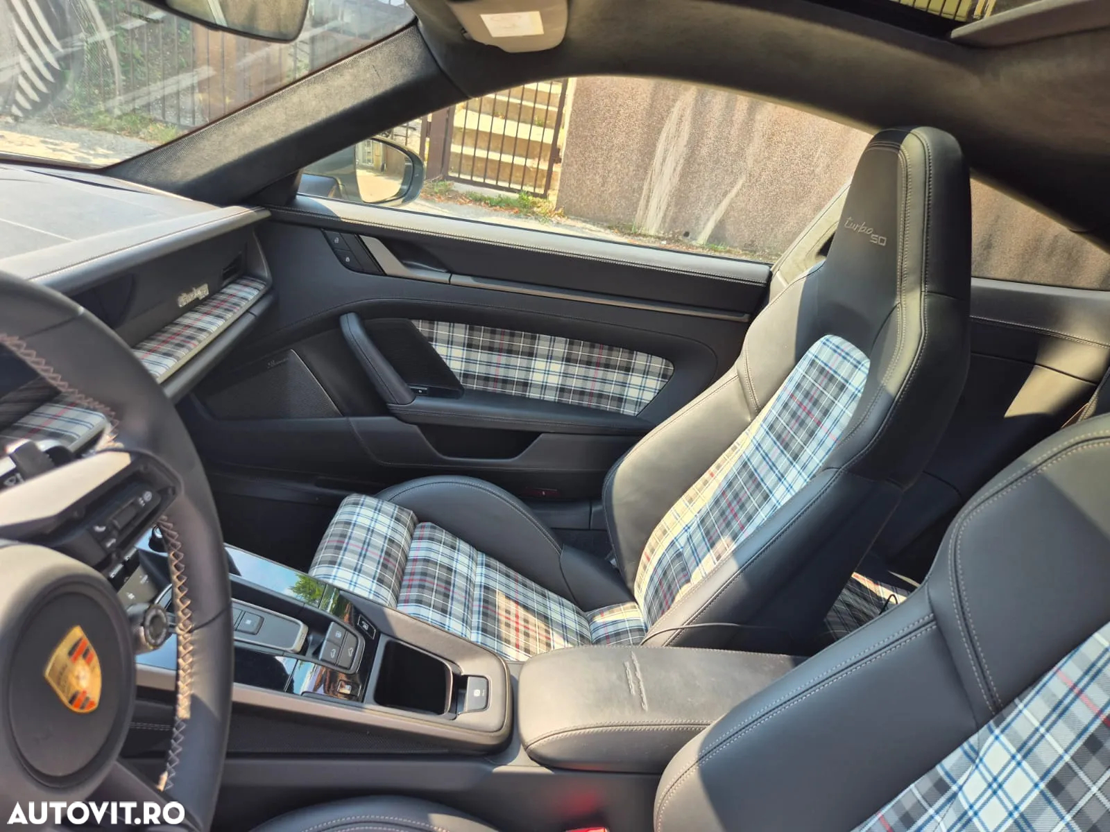 Porsche 911 Turbo PDK 50 Years - 18