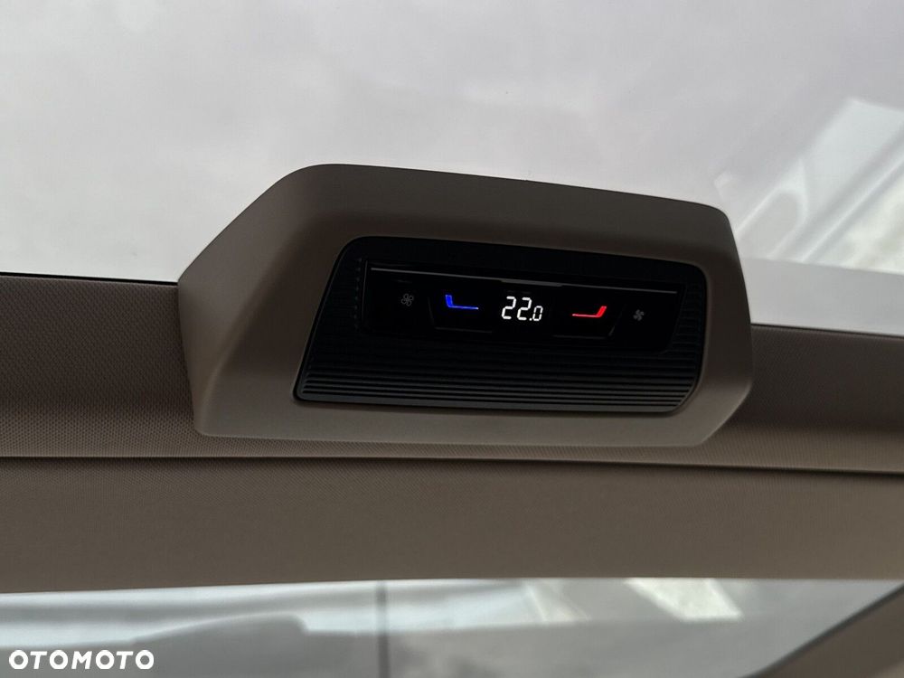Volkswagen Multivan 2.0 TDI L2 Style DSG - 35
