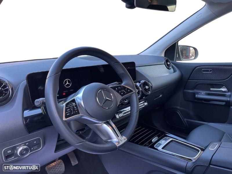 Mercedes-Benz B 180 d - 10