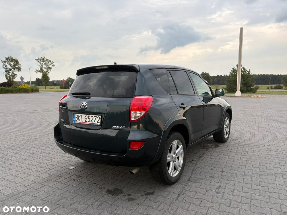 Toyota RAV4 - 5