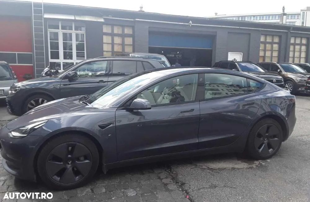 Tesla Model 3 Langstreckenbatterie Allradantrieb Dual Motor - 3