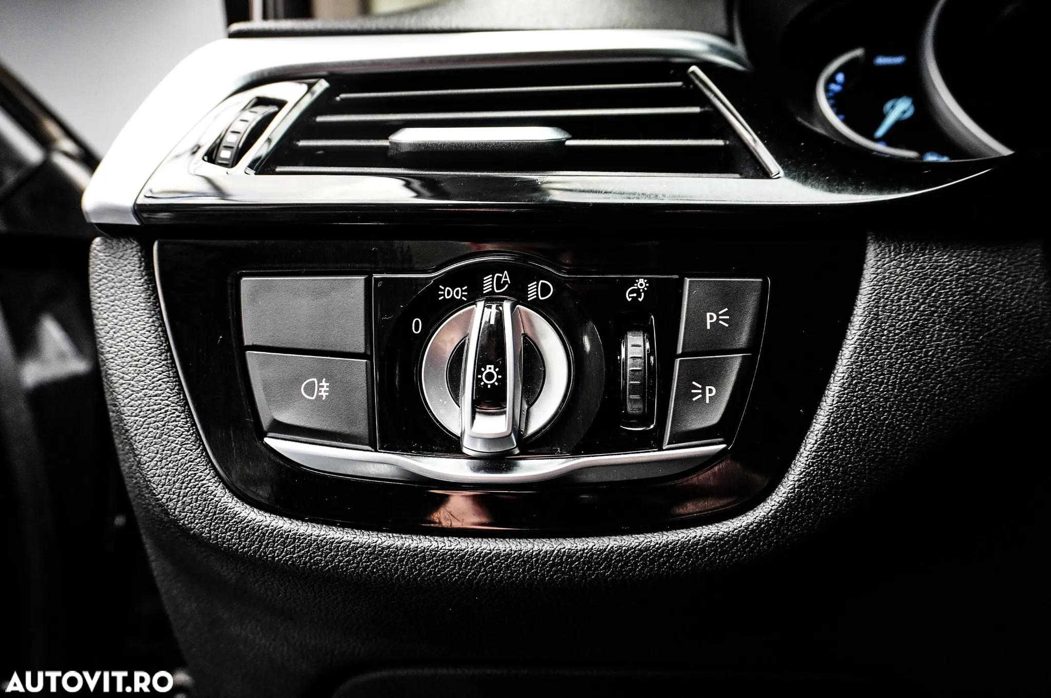BMW Seria 5 520d AT - 26