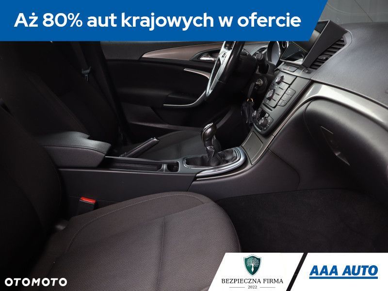 Opel Insignia - 11