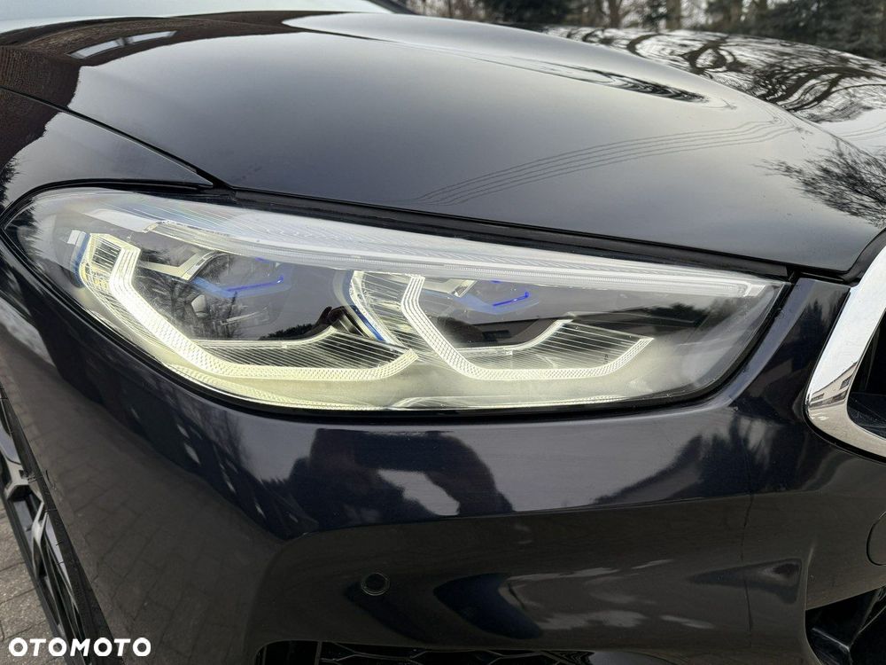 BMW Seria 8 - 13