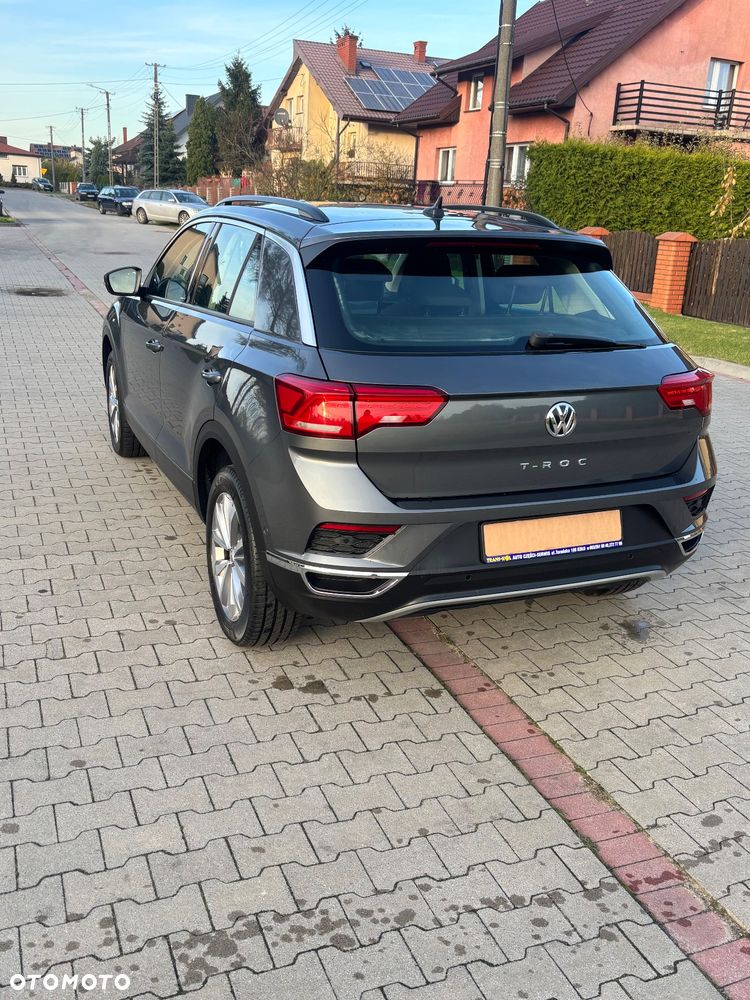 Volkswagen T-Roc - 8