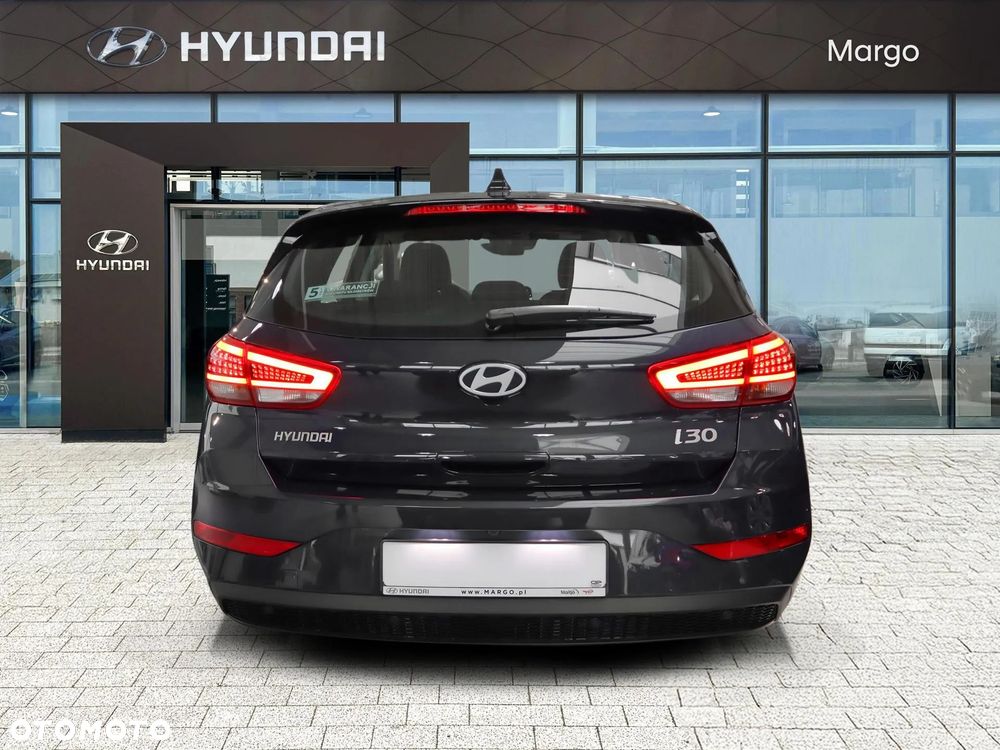 Hyundai i30 1.0 T-GDI Pure - 10