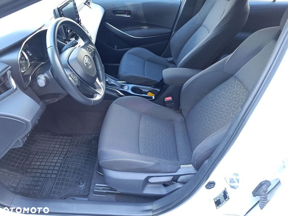 Toyota Corolla 1.8 Hybrid Comfort - 13