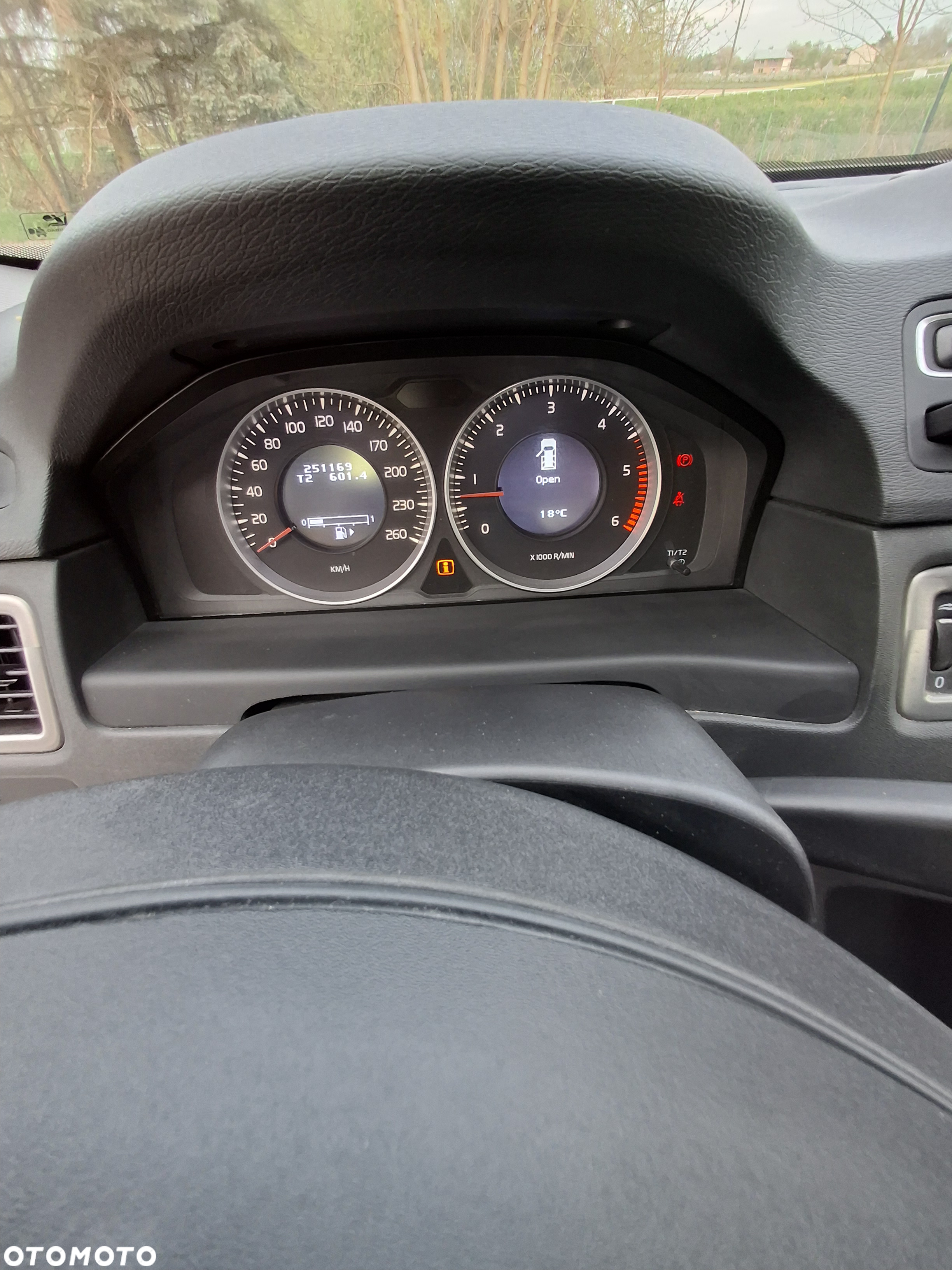 Volvo V70 D3 Momentum - 12