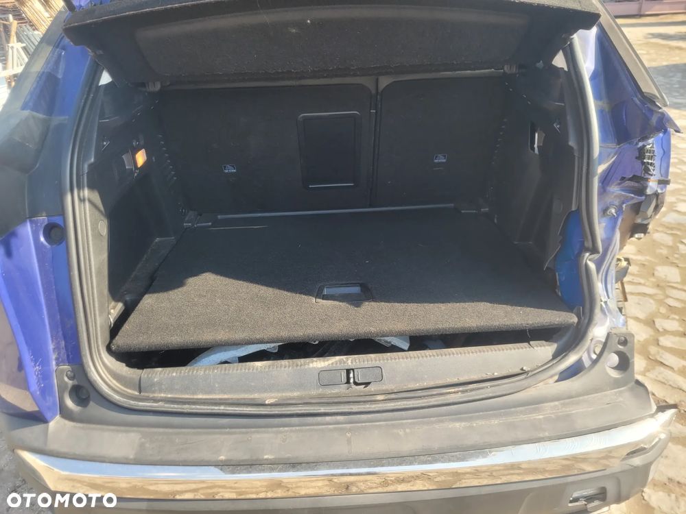 Peugeot 3008 PureTech 130 Stop & Start GPF Allure - 16