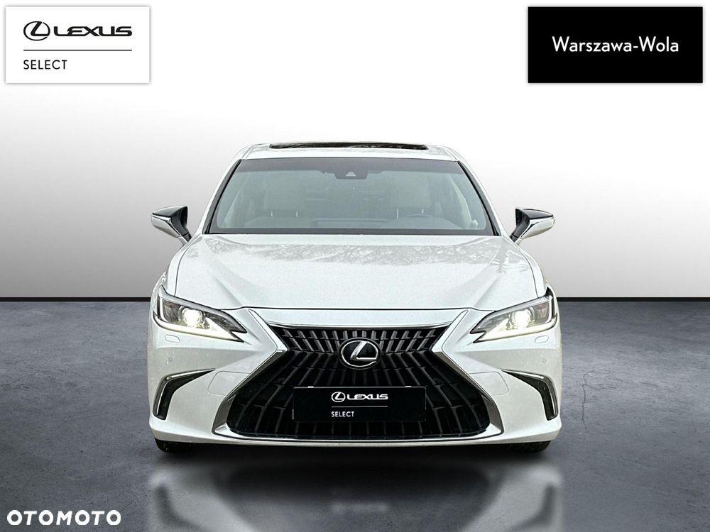 Lexus ES 300h Business Edition - 4