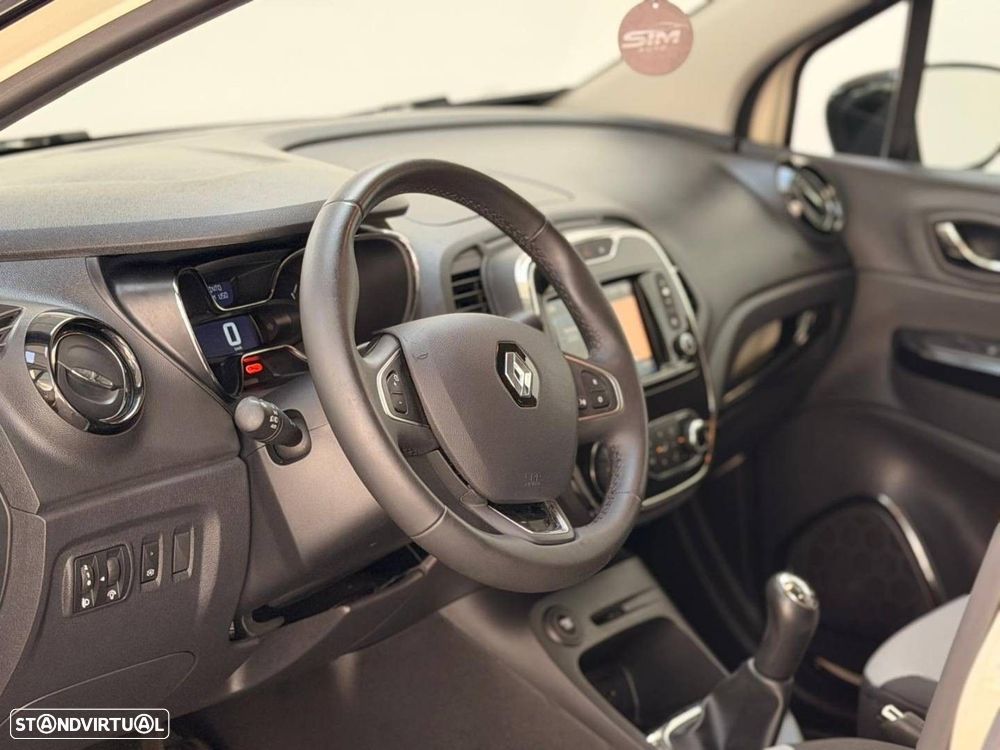 Renault Captur 0.9 TCE Exclusive - 10