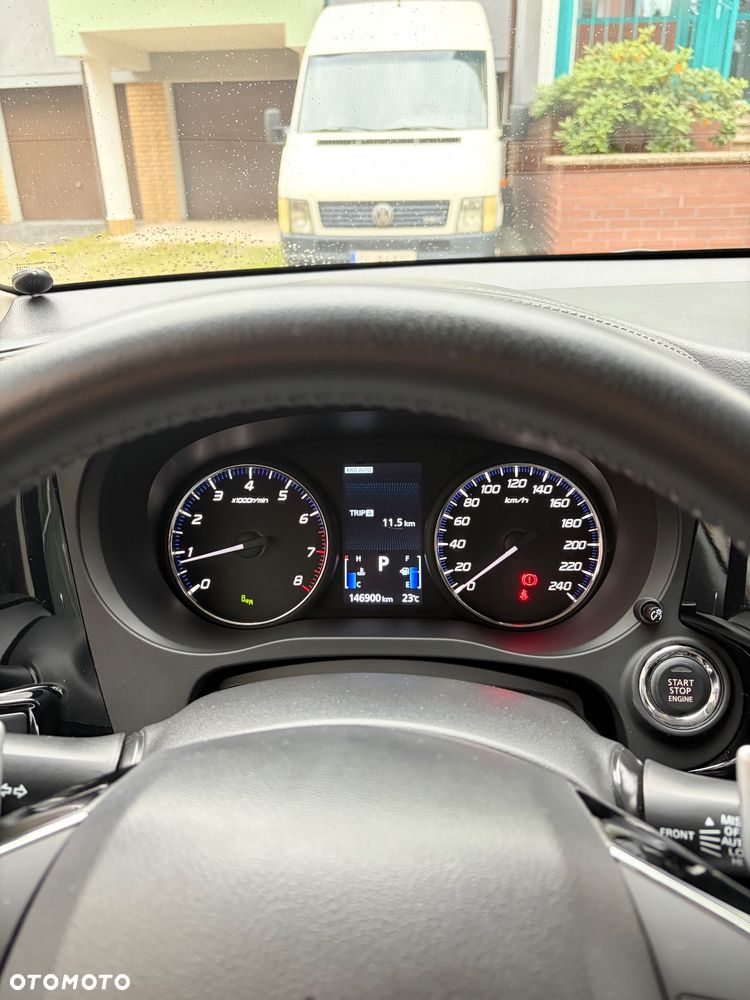 Mitsubishi Outlander 2.0 Instyle SDA 4WD CVT - 24