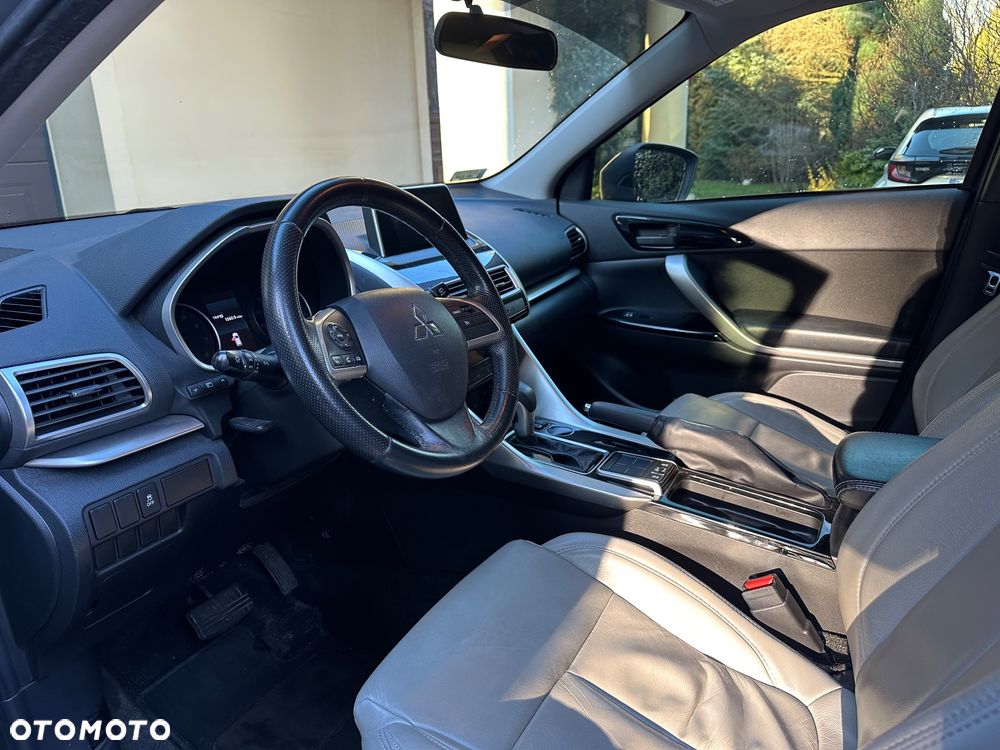 Mitsubishi Eclipse Cross - 9