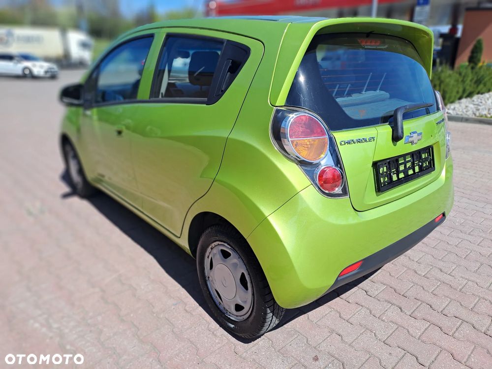 Chevrolet Spark 1.0 LS+ - 31