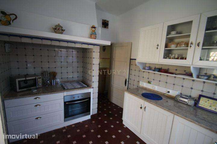 Moradia T4 + Restaurante c/ rentabilidade junto ao Estoril - Grande imagem: 3/13