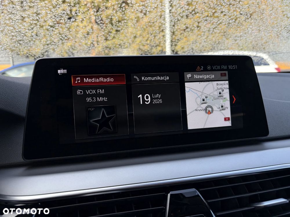 BMW Seria 5 520d - 27