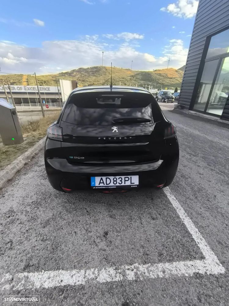 Peugeot e-208 - 7