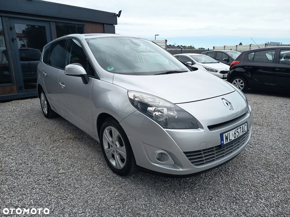 Renault Grand Scenic 2.0 16V 140 CVT Dynamique - 9