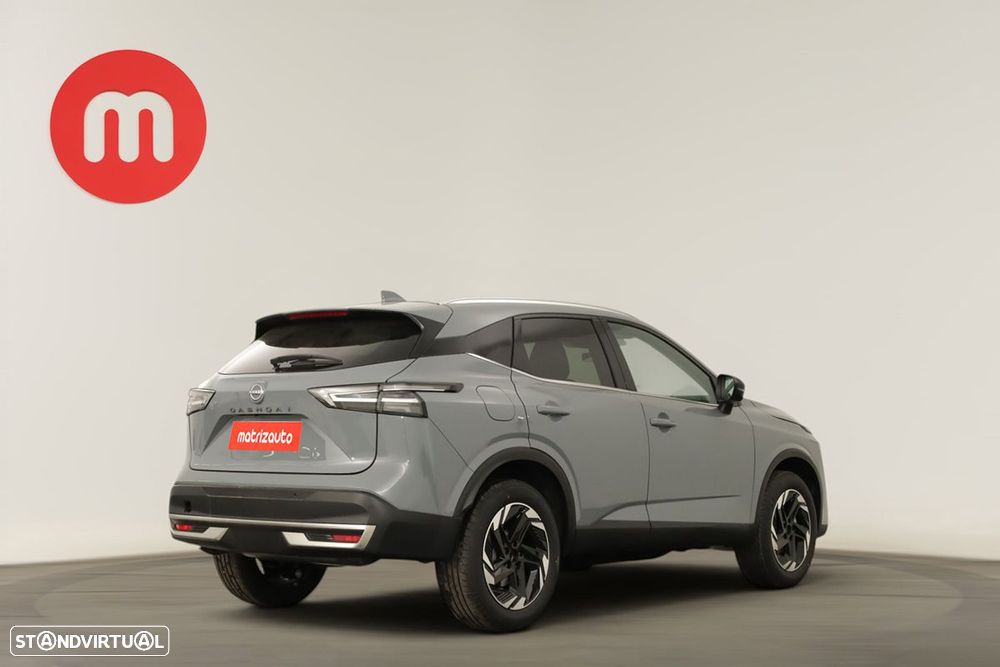 Nissan Qashqai 1.3 DIG-T N-Connecta LED Xtronic - 3