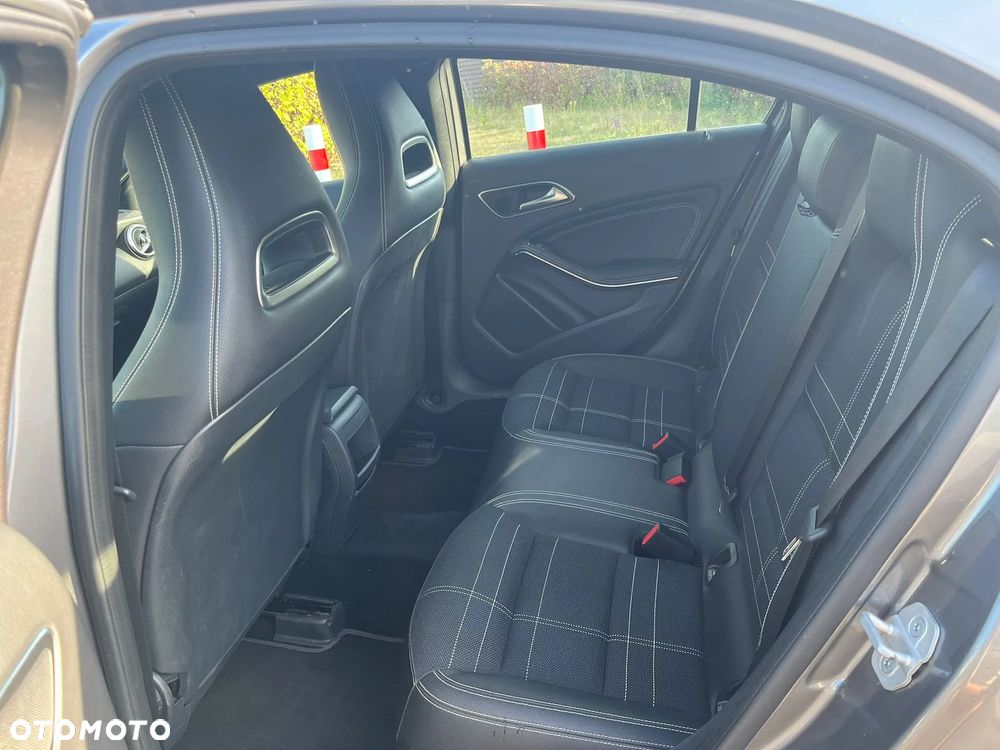 Mercedes-Benz Klasa A 180 7G-DCT Style - 8