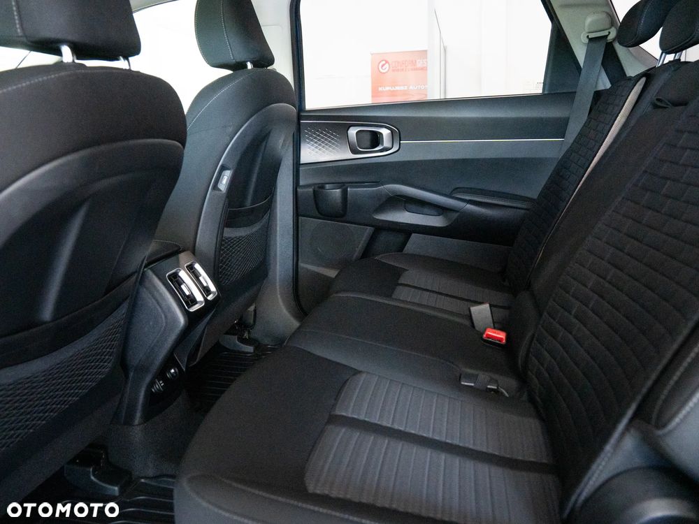 Kia Sorento 1.6 T-GDI HEV L 7os - 27