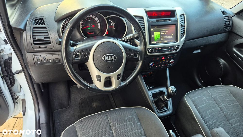 Kia Venga - 19