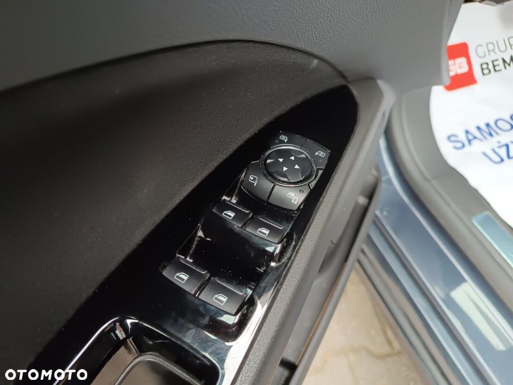 Ford Mondeo 2.0 EcoBlue Titanium - 29