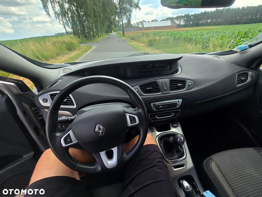 Renault Scenic dCi 110 Xmod Paris - 13