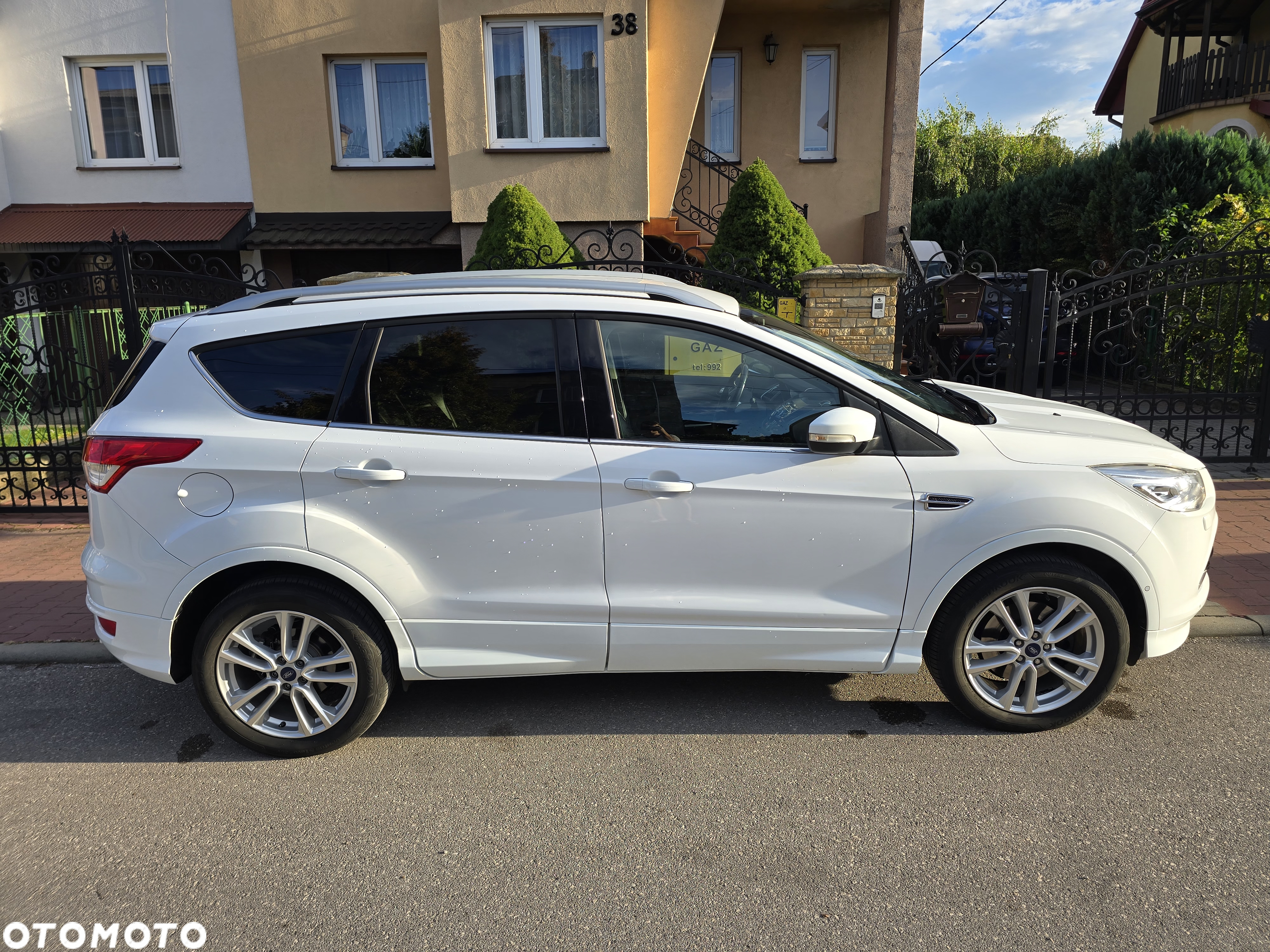 Ford Kuga 2.0 TDCi 4x4 Individual - 6