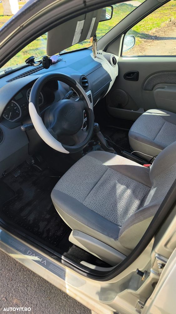 Dacia Logan 1.6 MPI Laureate - 6