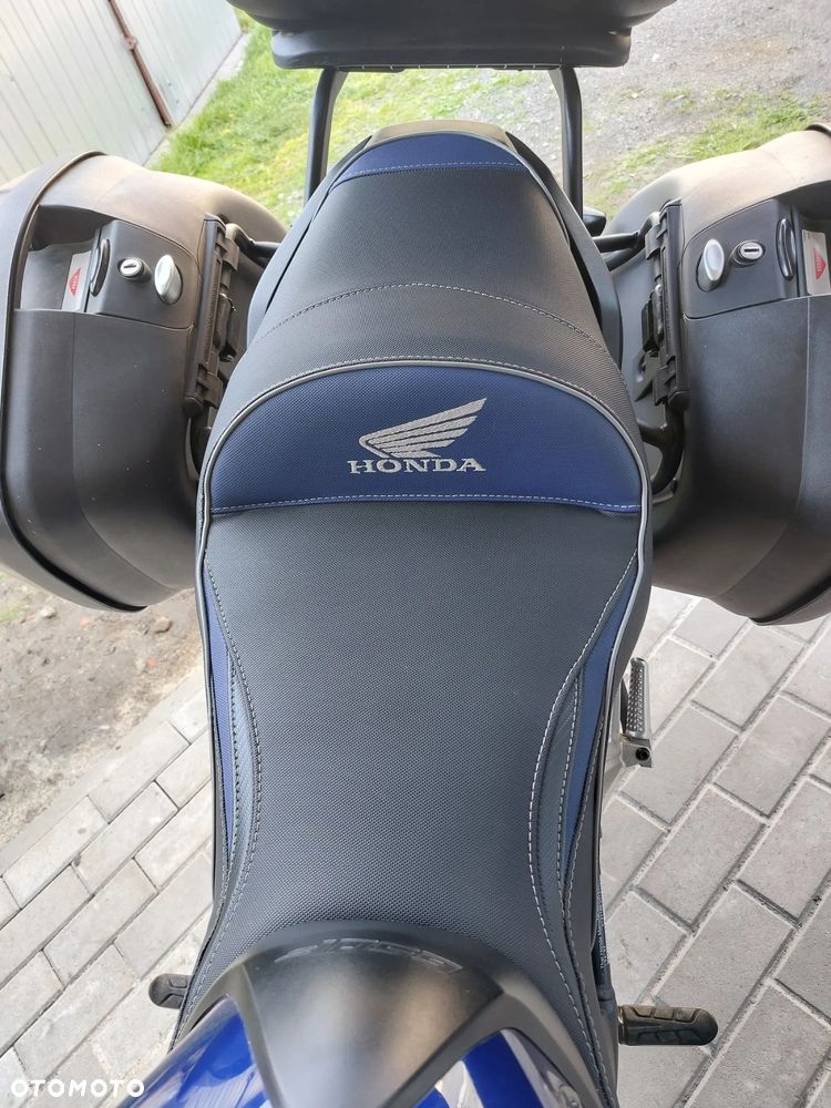 Honda CBF - 4