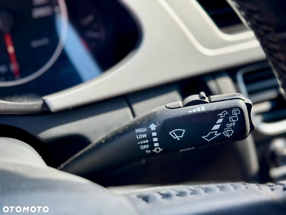 Audi A4 Avant 2.0 TDI e DPF S line Sportpaket - 27