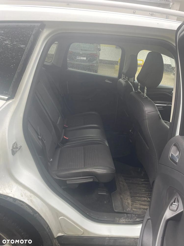 Ford Kuga 2.0 TDCi AWD Titanium - 8